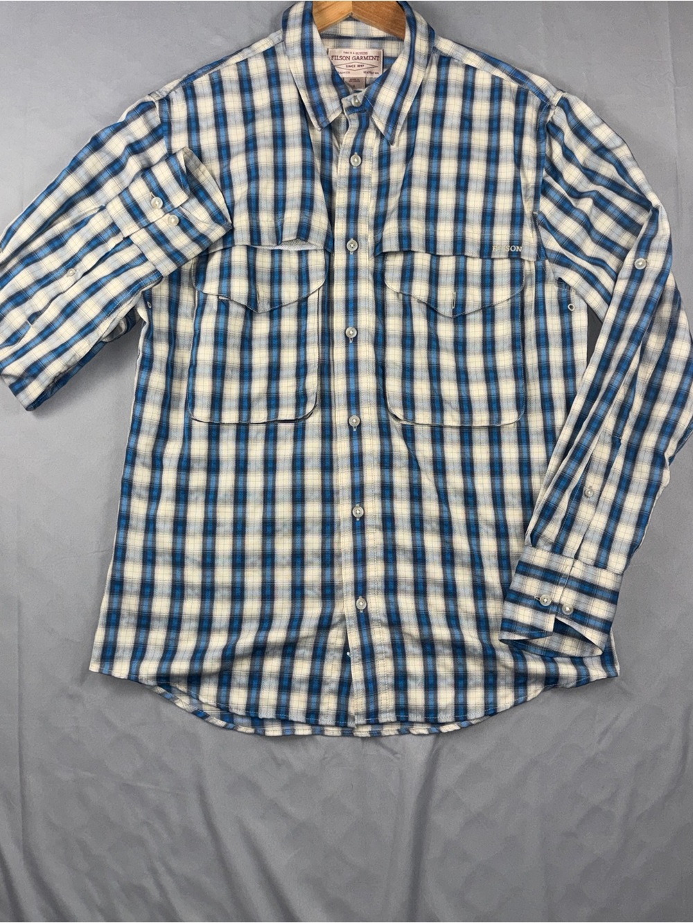 Filson Shirt Mens Small Blue Plaid Vented Fishing Button Front Long Sleeve